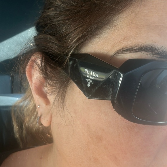 Prada black sunglasses NOT NEW Travis Barker SPR 17 W size 49. scratched lenses - Picture 1 of 4